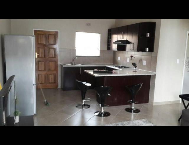 2 BEDROOM TOWNHOUSE FOR SALE IN RIVERSDALE